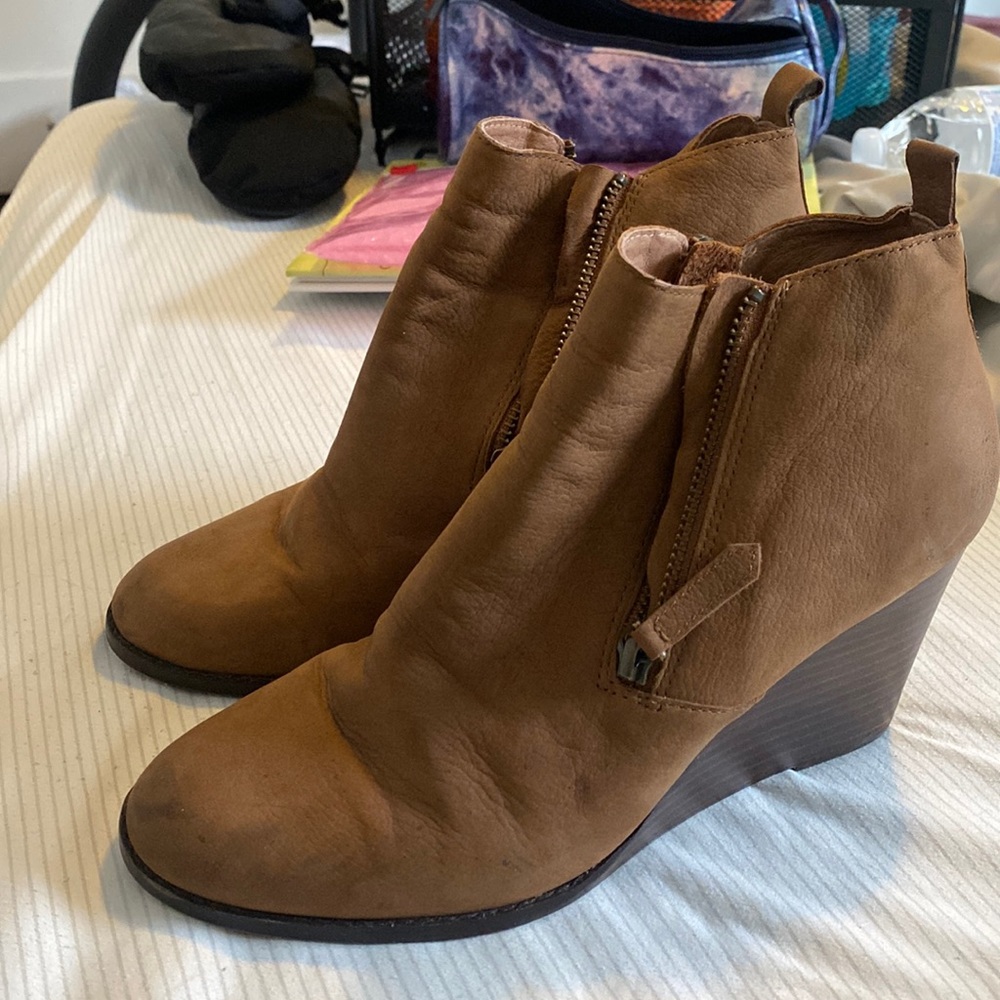 Caslon Bootie - Picture 1 of 6